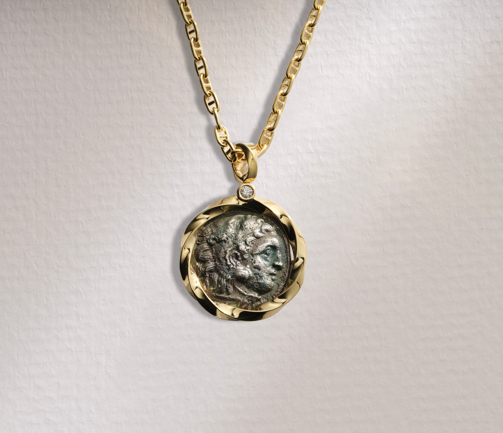 Carrè Coin Pendant